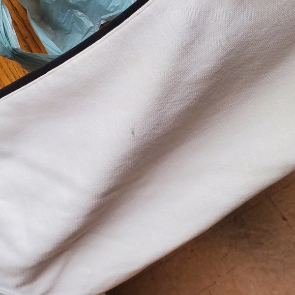 Nike Sweater, White, Youth Large - Picture 6 of 6